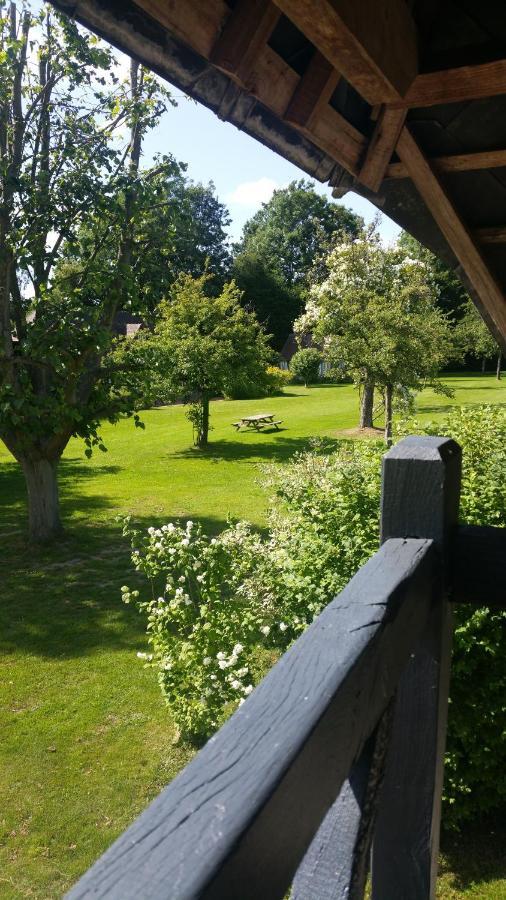 Bed and Breakfast Au Detour D'Un Chemin Manneville-la-Raoult Exteriér fotografie